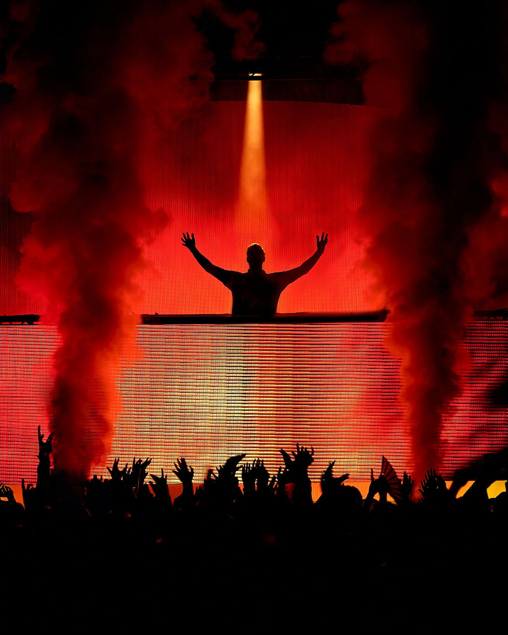 Watch Calvin Harris Live From Ushuaïa Ibiza