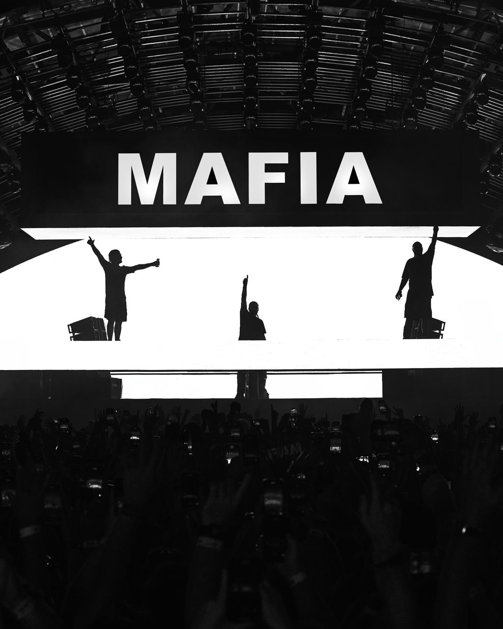 Swedish House Mafia announce special guests