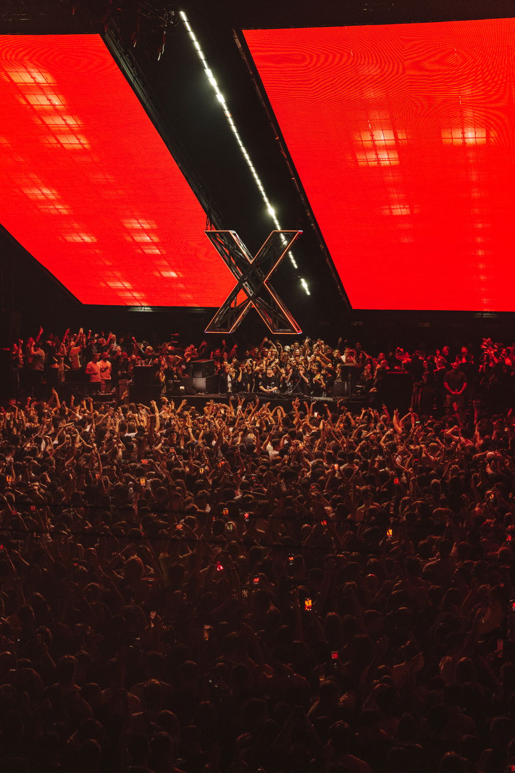RIVO AND YULIA NIKO JOIN ADRIATIQUE AT USHUAÏA DUBAI HARBOUR EXPERIENCE