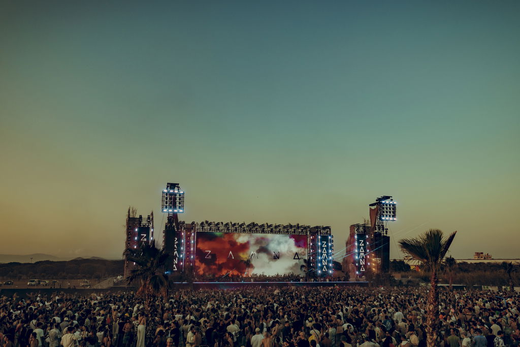 ZAMNA TAKES OVER  USHUAÏA DUBAI HARBOUR EXPERIENCE