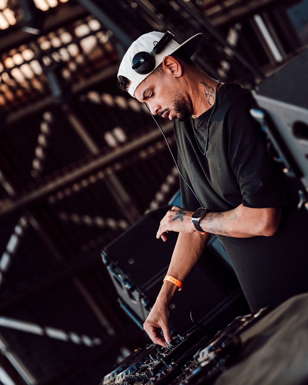 Watch MK live From Ushuaïa Ibiza